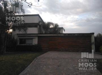 Casa · 299m² · 4 Ambientes · Casa en Venta 4 Ambientes - Barrio Cerrado Septiembre