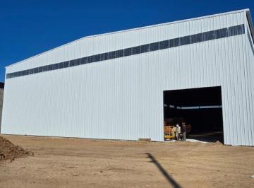 Bodega-Galpón · 2700m² · Nave Industrial en Alquiler/venta