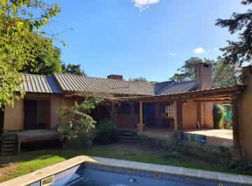Casa de 10 ambientes, Mendiolaza · Casa de 3 Dorm. en Venta en Valle del Sol, Mendiolaza.