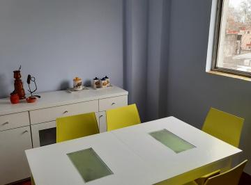 Departamento de 3 ambientes, Constitución · 3 Amb. Av Juan de Garay 1400. Al Frente con Balcón.