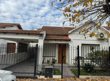 Casa · 400m² · 4 Ambientes · Casa en Venta