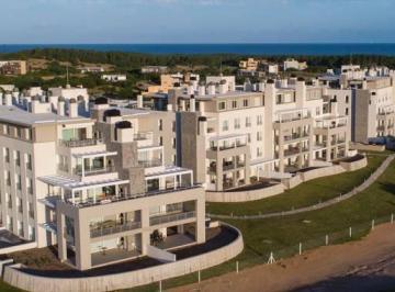 Departamento · 51m² · 2 Ambientes · 1 Cochera · Departamento Sobre El Golf de Costa Esmeralda, Cercano a La Playa