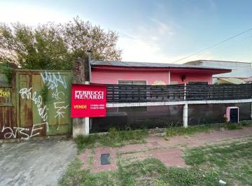 Casa · 198m² · 3 Ambientes · Casa en V. Ballester