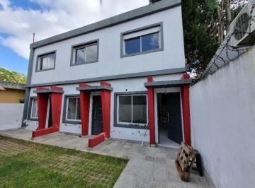 Casa de 3 ambientes, Hurlingham · Venta de Duplex 3 Amb. Apto Crédito