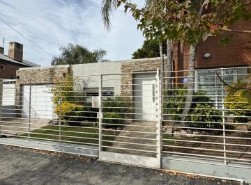 Casa de 10 ambientes, Córdoba · Excelente Casa en Cerro Chico 3 Dorm. Totalmente Reciclada!