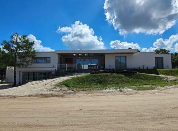 Casa de 7 ambientes, Costa Esmeralda · Maritimo IV - Casa Moderna C/acceso Directo Al Parador Amarras