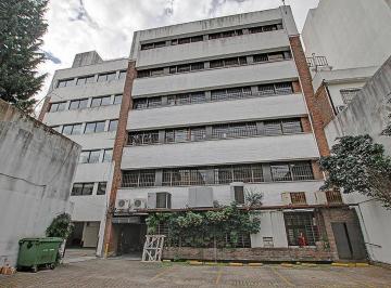 Edificio · 3318m² · Desarrollados en Planta Baja y 5 Pisos Altos.