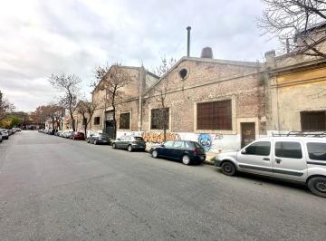 Bodega-Galpón · 3097m² · Excelente Galpon / Deposito en Barracas Venta