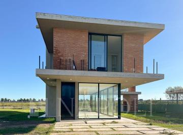 NNI-NNI-2477_2 · Alquiler de Casa en Lares de Canning