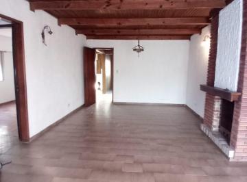 Casa de 4 ambientes, Morón · Casa de 100 m² Más Local con 3 Dorm. en Alquiler en Haedo