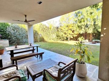 Casa · 185m² · 5 Ambientes · 2 Cocheras · Casa Chalet en Venta en Isla del Sol, Rincón de Milberg, Tigre