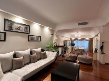 Casa de 4 ambientes, Villa Devoto · Espectacular Casa con Pileta