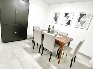 Departamento de 6 ambientes, Centro / Microcentro · Departamento Seis Ambientes Balcón y Patio!