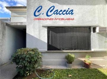 Casa · 170m² · 4 Ambientes · 1 Cochera · Venta Casa Versalles