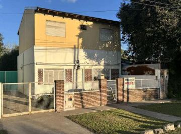 Casa · 137m² · 4 Dormitorios · 1 Cochera · Venta Casa 2 Plta 6 Amb Paso del Rey