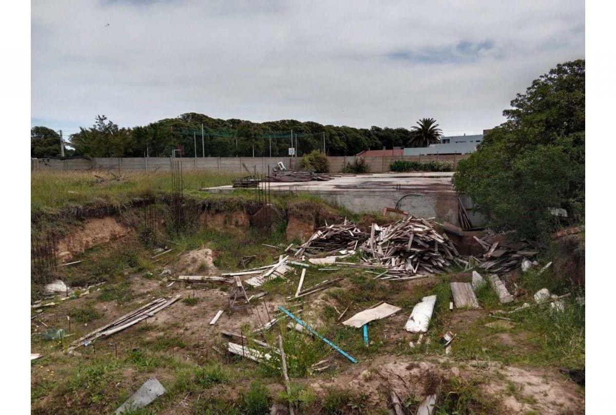 Lote 750m² primera línea del mar — Barrio Camet