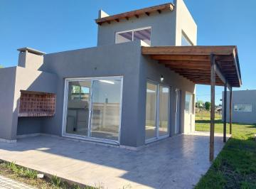 CRP-CRP-2528_2 · Venta de Complejo de 4 Cabañas a Estrenar en Mar de Cobo, Mar Chiquita