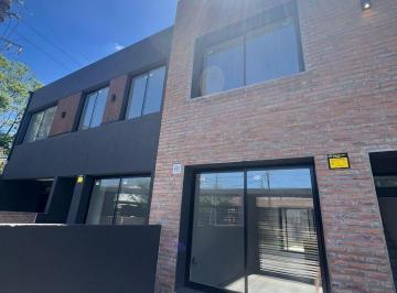 Casa · 100m² · 3 Ambientes · 1 Cochera · Venta Condominio de Dúplex Ituzaingo Norte