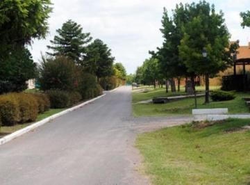 Terreno · 660m² · Rbs. Oportunidad! Lote Interno en Barrio Cardales Village!