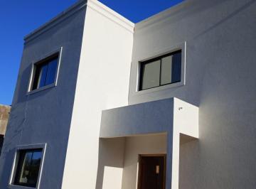 Casa · 201m² · 5 Ambientes · 2 Cocheras · Casa en Venta en Barrio Privado Monet