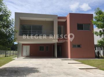 Casa · 370m² · 6 Ambientes · Casa en Venta a Estrenar con Salida Al Río Luján y Amarra Propia en San Juan, Villanueva, Tigre