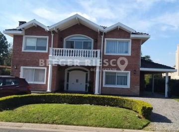 Casa · 295m² · 5 Ambientes · Casa en Alquiler en Santa Barbara, Tigre, G. B. a. Zona Norte