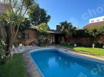Casa de 5 ambientes Venta USD 380.000 · Impecable Chalet de 2 Plantas en Punta Chica