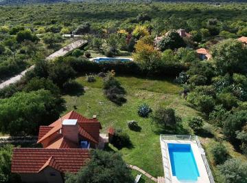 Casa · 121m² · 4 Ambientes · 1 Cochera · Villa de Merlo, Cerro de Oro, Esmeralda Esq. Zafiro