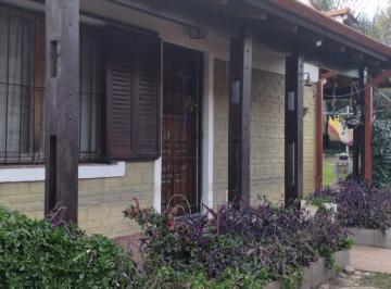 Casa · 220m² · 3 Dormitorios · 3 Cocheras · Se Vende Casa 3 Dorm. en Villa Carlos Paz