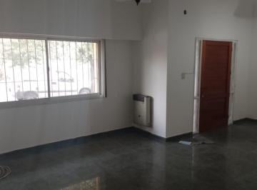 Foto · Las Rosas 3 Dorm., 3 Baños, Garaje Doble, con Renta.