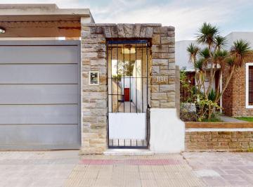Casa · 120m² · 6 Ambientes · Casa en Venta en Tolosa