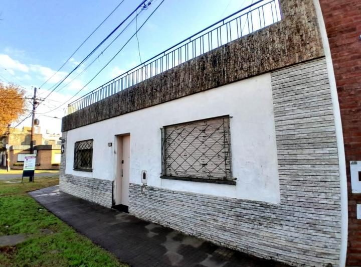 Casa · 145m² · 6 Ambientes · 1 Cochera