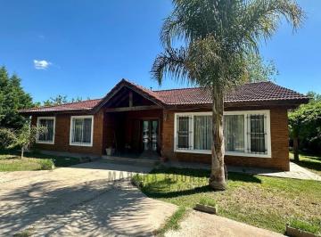 Casa · 135m² · 4 Ambientes · Casa Chalet en Venta en Comarca del Sol, Exaltación de La Cruz, G. B. a. Zona Norte