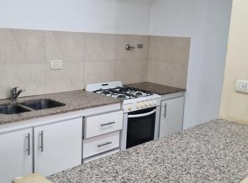 Departamento de 2 ambientes, Almirante Brown · Zona Céntrica