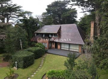 Foto1 · Hermosa Casa en Lugano, 4 Dorm. Más Dependencia