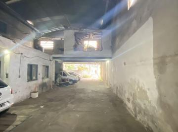 Depósito · 477m² · 4 Ambientes · 30 Cocheras · Venta Galpón con Casa Al Frente