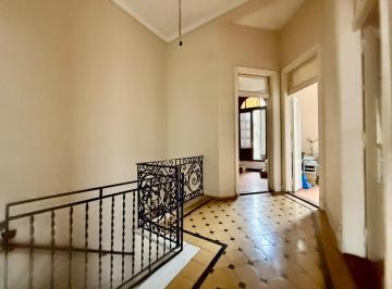 Casa · 134m² · 5 Ambientes · Venta - PH en Planta Alta, Ideal Uso Comercial. Centro, Rosario.