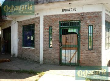 Local comercial · 196m² · 1 Dormitorio · Venta de 3 Locales en Moreno a m. de Acceso Oeste Colectora Norte Km 31