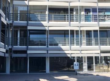 Local comercial · 71m² · Oficina/local de 71 m en Verdi 57