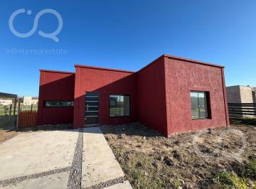 Casa · 112m² · 3 Ambientes · 1 Cochera · Casa San Sebastian Area 13