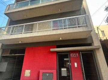 Departamento de 3 ambientes, Quilmes · Moderno y Luminoso Piso de 3 Ambientes con Cochera Semicubierta