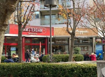 Local comercial · 46m² · Local Comercial en Excelente Ubicacion - Alberti y Cordoba