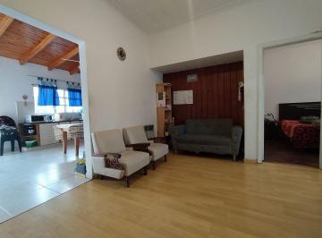 Departamento · 81m² · 4 Ambientes · 1 Cochera · Venta / Permuta - Departamento - 2 Habitaciones - Cochera - Alberdi, Rosario.