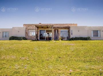 Foto1 · Venta Casa - 3 Dorm. 2 Baños - El Quijote