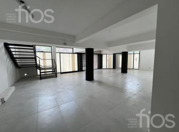 Local comercial · 122m² · 1 Ambiente · Venta Local a Estrenar Calidad Premium con Doble Altura en Luis Agote