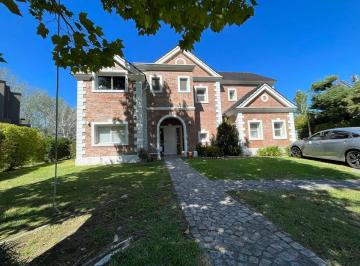 Casa · 269m² · 6 Ambientes · 4 Cocheras · Ayres de Pilar, Casa en Alquiler y Venta
