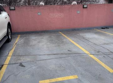 Garage · 33m² · Cochera Fija en Venta Ubicado en Florida, Zona Norte