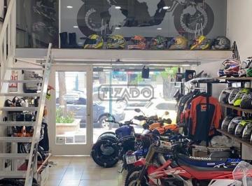 Local comercial · 100m² · Local en Venta Ubicado en Acassuso, San Isidro, G. B. a. Zona Norte