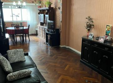 Departamento de 3 ambientes, Almagro · Departamento 3 Amb C/dep Segundo Piso por Escalera con Amplia Terraza