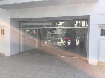 Local comercial · 200m² · 1 Ambiente · Local en Block Más Departamento
